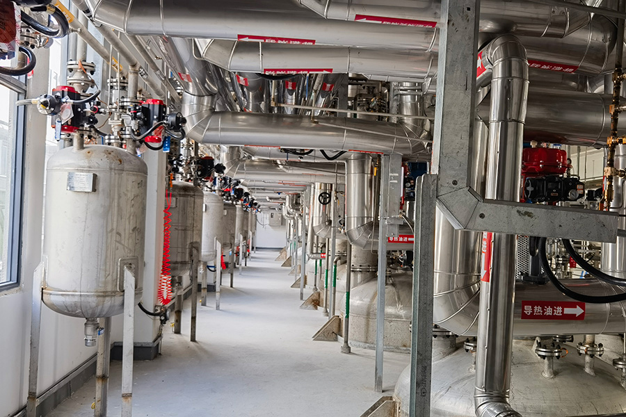  绝缘漆生产车间